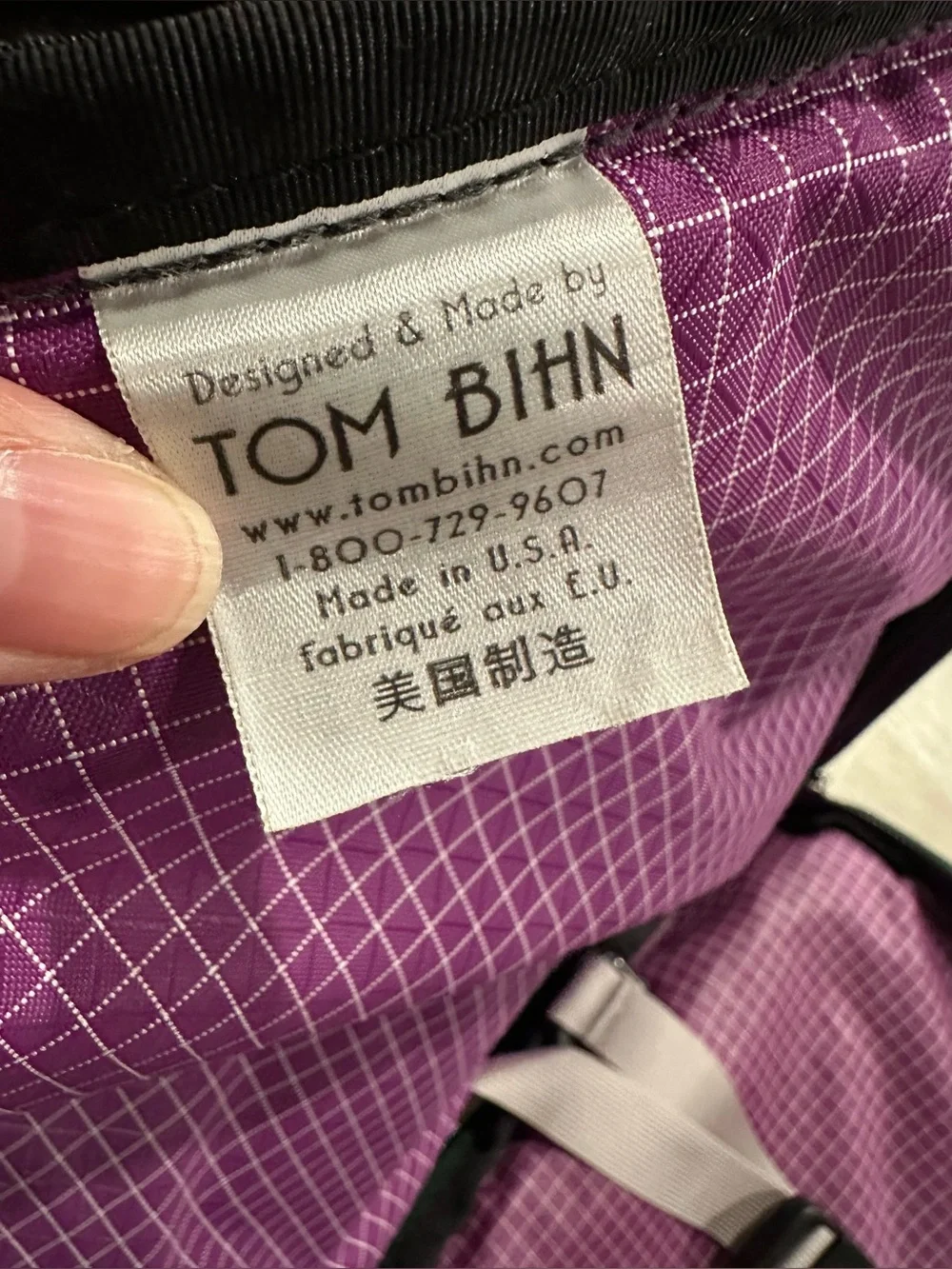 BGA32 Tom Bihn Tri-Star Backpack Luggage Green Purple 19x13x8
